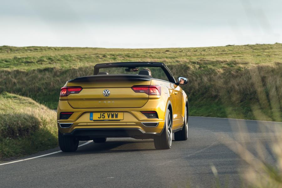  Volkswagen T-Roc Cabriolet R-Line 2020 года  (UK) (фото 40 из 40)
